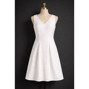Ann Taylor Factory White Eyelet Lace Fit Flare Sleeveless Dress Size 4 Midi